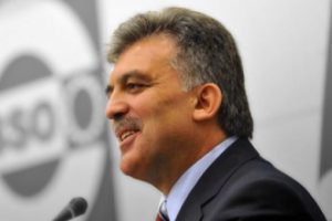 Protez duyma aygıtı takıldı!