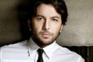 Nihat Doğan g&ouml;zyaşlarına boğuldu