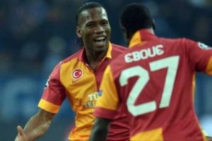 Drogba ve Eboue'den 2020'ye destek