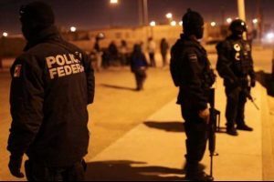 Meksika'da &ccedil;etelere operasyon: 13 &ouml;l&uuml;