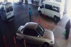 Cinayet zanlısını kaşları ele verdi