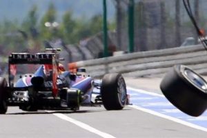 FIA'dan pit alanına &ouml;nlem!