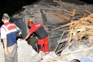 Aksaray'da korkutan patlama