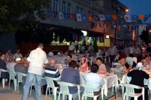 Bursa'da mahalle iftarı