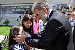 Bakandan anlamlı yardım
