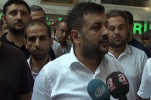 Taksim esnafından 'palalı adam'a destek
