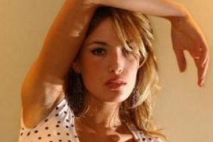 Gamze &Ouml;z&ccedil;elik'e harem zammı