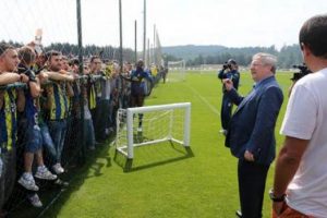 Fenerbah&ccedil;e'den Perşembe g&uuml;n&uuml; a&ccedil;ıklaması!