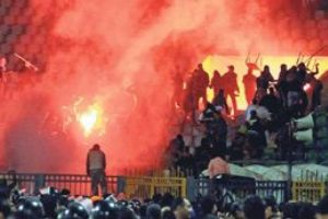 Mısır'da bir darbe de futbola!