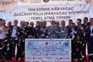 Bakanlar otoyol temel atma t&ouml;renine katıldı