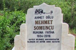Kendi mezarını yaptırdı, &ouml;l&uuml;m tarihini bile yazdırdı