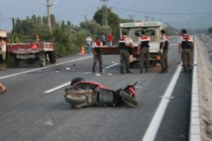 Trafiğe kapalı yolda kaza: 2 ölü