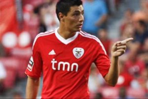 Cardozo bug&uuml;n geliyor!