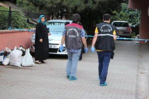 "Hırsız var" diye gittiler ceset buldular