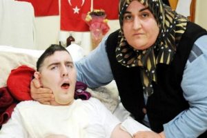 Umut'un bakım maaşına haciz