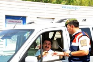 Jandarma g&ouml;z a&ccedil;tırmadı