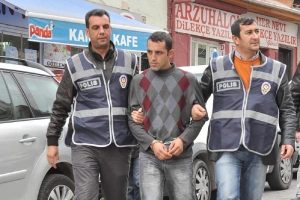 Eski komşusunu &ouml;ld&uuml;ren sanığa 25 yıl hapis