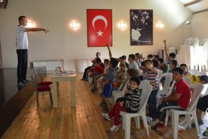 &Ccedil;ocukların keyifli yaz okulları