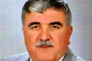 R&uuml;şt&uuml; Cozlan istfa etti