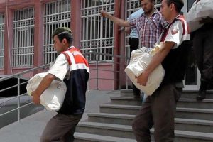 100 kilo eroini teslim alacak şahıs yakalandı