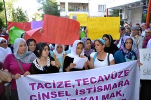 Cinsel istismarı protesto ettiler