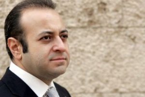 Bağış'ın katıldığı sokak iftarına yağmur s&uuml;rprizi