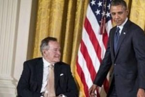 Obama ve Baba Bush bir araya geldi