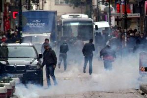 BDP'lileri protesto eden 41 kişi hakkında dava a&ccedil;ıldı