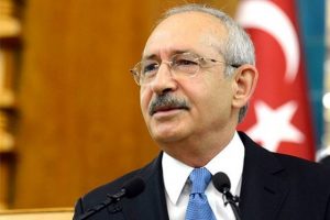 Davutoğlu Kılı&ccedil;daroğlu'na a&ccedil;tığı davaları kazandı