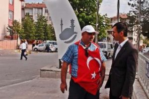 Başbakan'a destek i&ccedil;in Ankara'ya y&uuml;r&uuml;yor