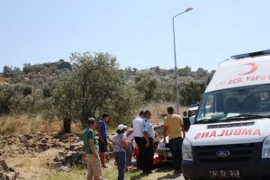 Motosikletle otomobil &ccedil;arpıştı
