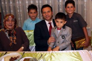 Şehit yakınlarına iftar