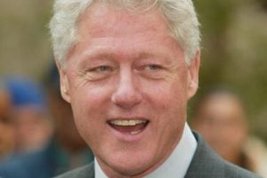 Clinton, Mandela'nın doğum g&uuml;n&uuml;n&uuml; kutladı