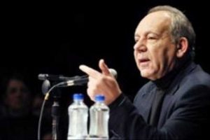 Başbakan, Bekir Coşkun'dan tazminat kazandı