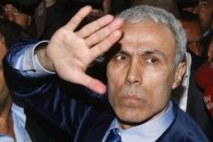 Ağca iş adamı ziyaretinde