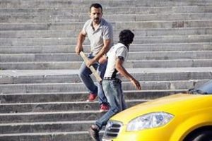 Gezi Parkı'nda &ccedil;ay kavgası
