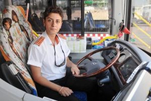 Halk otob&uuml;s&uuml; ona emanet