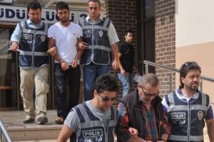 '&Ccedil;antada kekik var' dedi, esrar &ccedil;ıktı