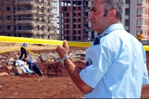 &Ccedil;ifte intiharın sırrı &ccedil;&ouml;z&uuml;ld&uuml;
