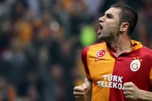 Napoli g&ouml;z&uuml;n&uuml; Burak'a dikti!