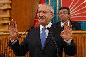 Kılı&ccedil;daroğlu, ekonomi kurmaylarıyla toplandı