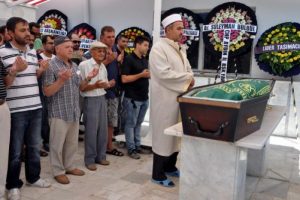 ABD'de &ouml;len T&uuml;rk işadamı toprağa verildi