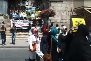 Fatih'te Mısır'a destek y&uuml;r&uuml;y&uuml;ş&uuml;