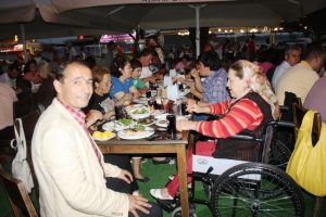 Engellilere &ouml;zel balık ziyafeti