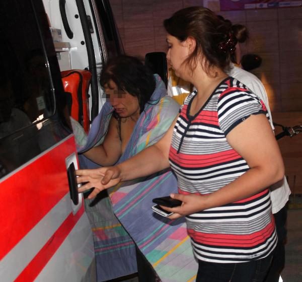 &Ccedil;ırıl&ccedil;ıplak AVM'ye sığındı