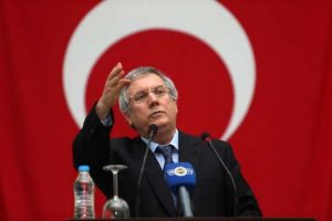Aziz Yıldırım'dan tebrik mesajı