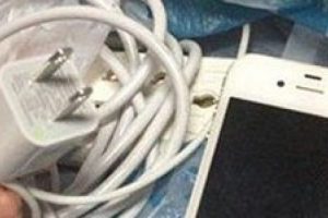 Akıllı telefon yine &ccedil;arptı