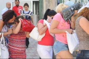 Fuhuş operasyonunda 61 g&ouml;zaltı
