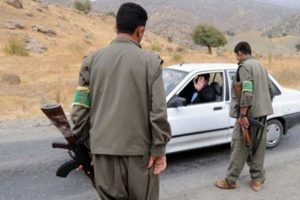 PKK iş&ccedil;i ka&ccedil;ırıp ara&ccedil; yaktı