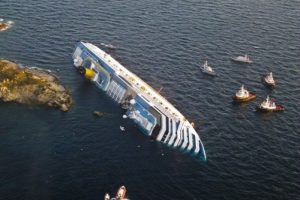 Gemi kazasında 5 kişiye hapis cezası